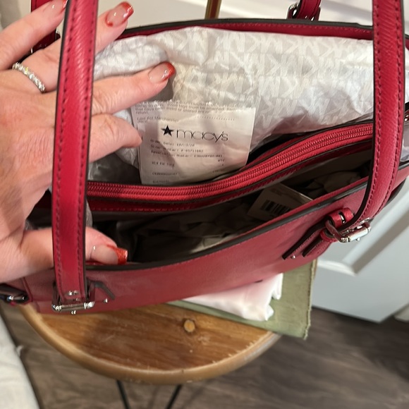 AUTHENTIC Michael Kors Voyager Tote Bag in Dark Raspberry, NWT - Picture 12 of 16
